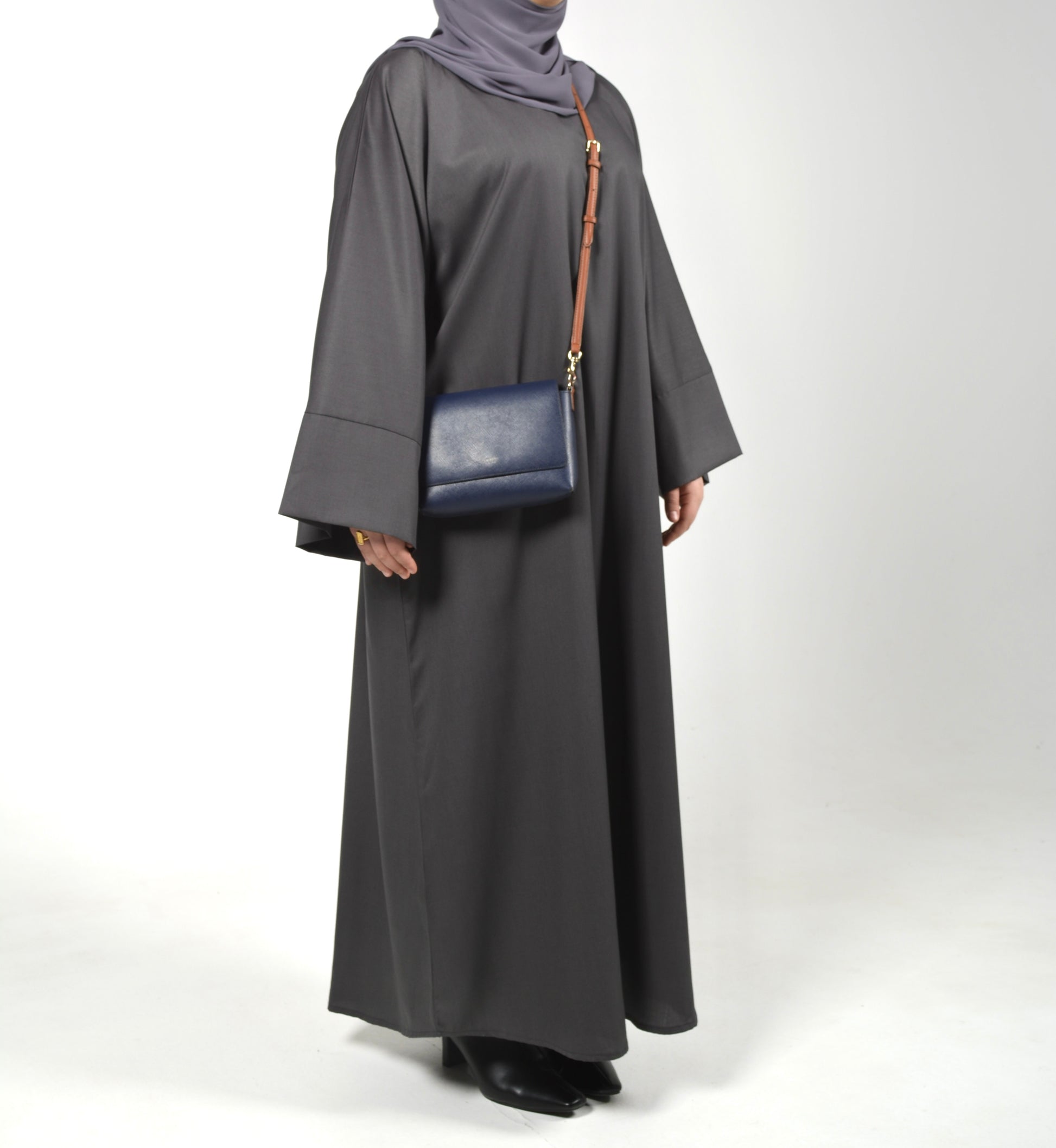Grey Silhouette Abaya - Wide Sleeves